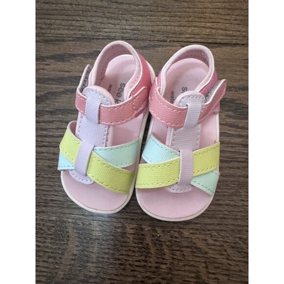 Kai Run Basics Toddler Shayna Sandals Baby Girl Sz 4 Hook And Loop Washable - Picture 1 of 16